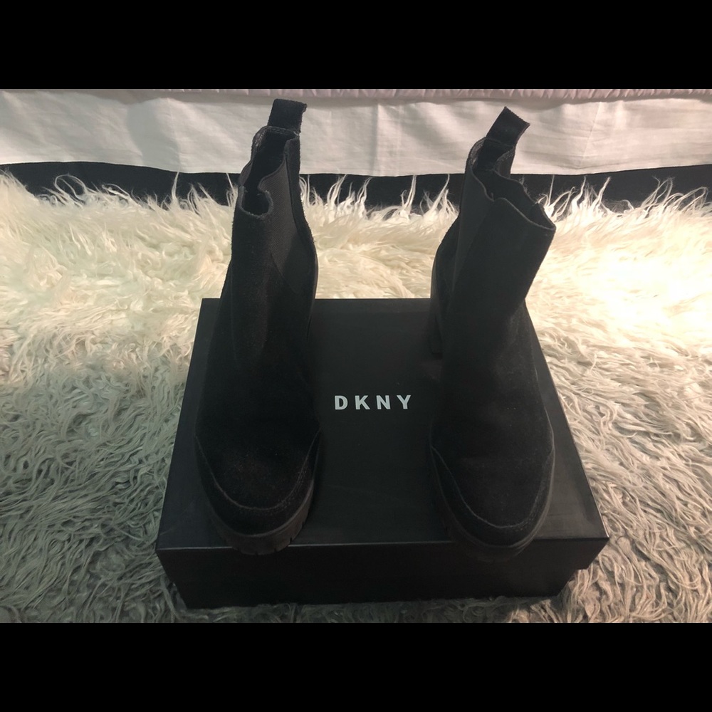 DKNY black swade boots
